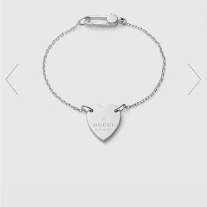 Gucci Trademark bracelet with heart pendant